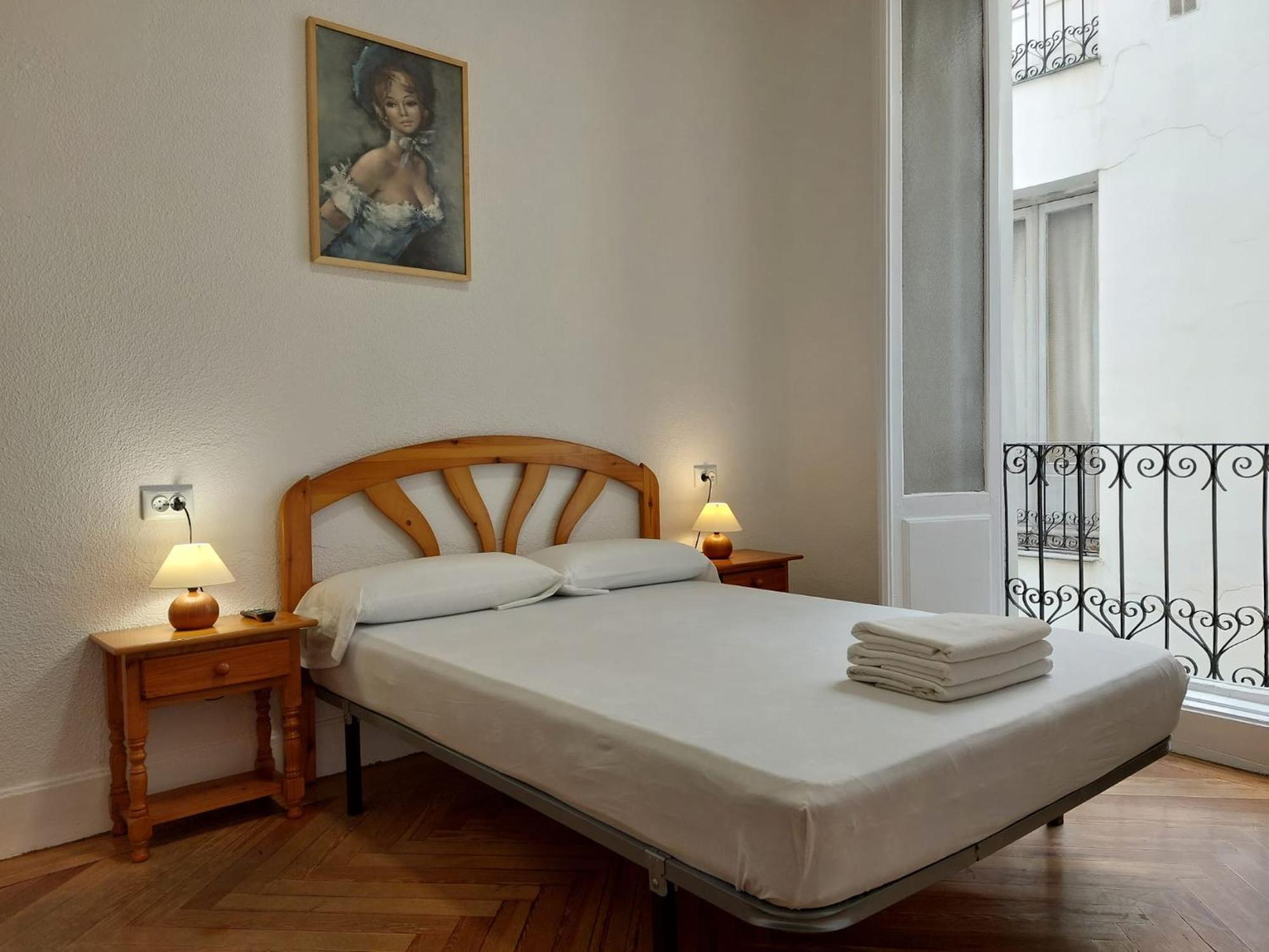 Hostal Miralva Madrid Extérieur photo