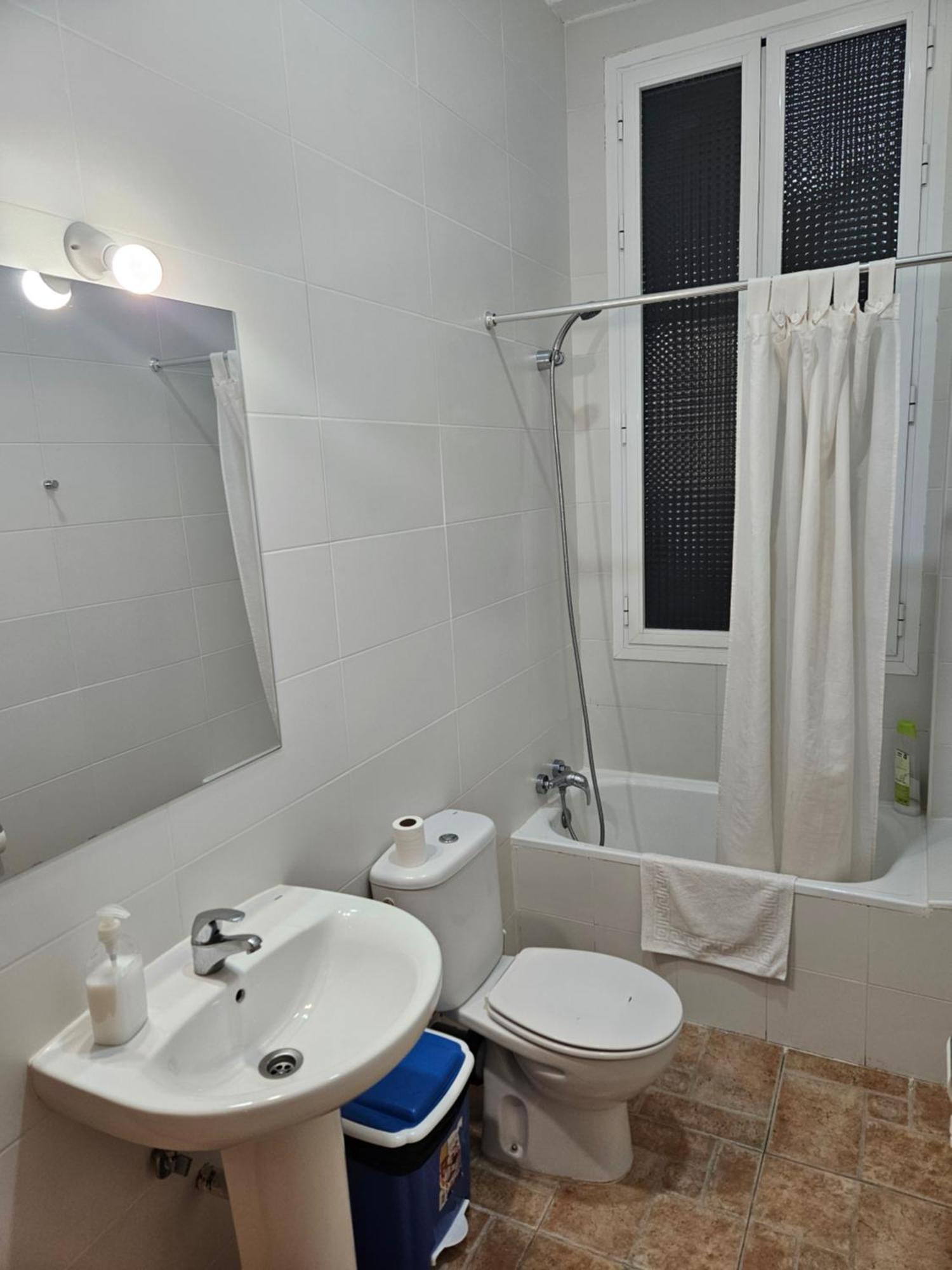 Hostal Miralva Madrid Extérieur photo